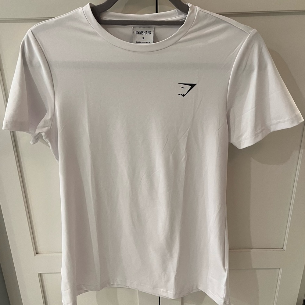 Gymshark white drifit workout top